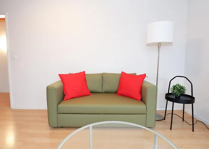 Minutes Walk From Google Hq View *