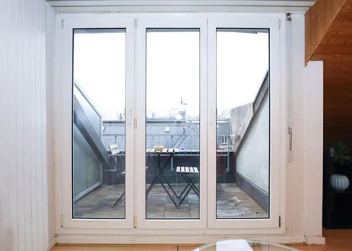 Minutes Walk From Google Hq View