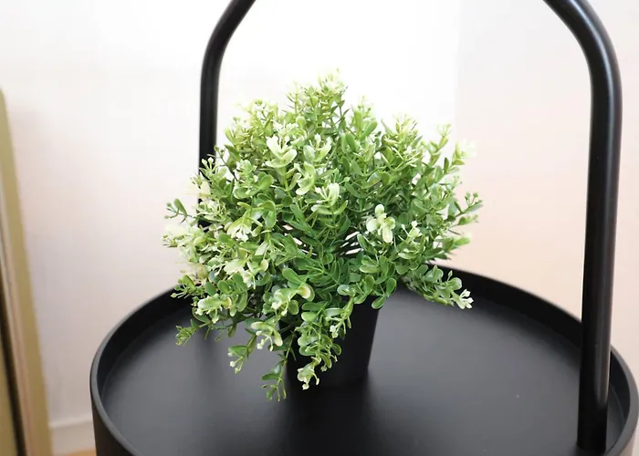 Minutes Walk From Google Hq View *